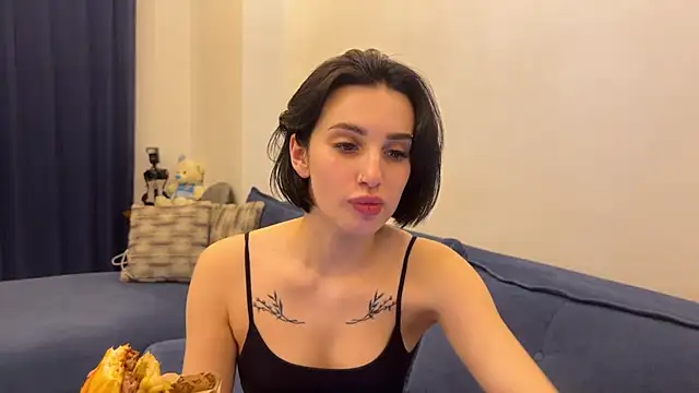 Snapshot of BlackFox_V chatting on 02.12.26 BlackFox V online show from 02.12.26