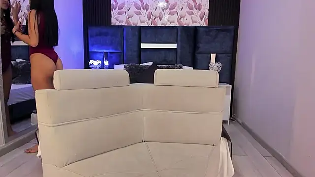 AllanaOrtiz   online show from 02.23.26