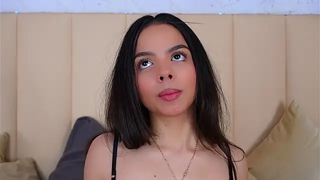 Snapshot of BambiRoses chatting on 03.06.26 BambiRoses online show from 03.06.26