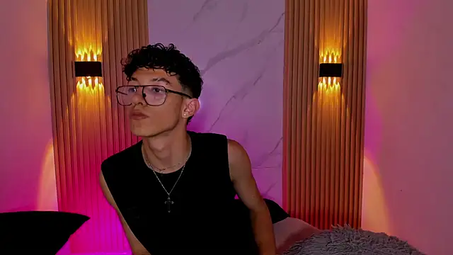 Christopher Hunter online show from 02.13.26