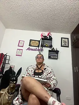 Snapshot of KimmyDark1 chatting on 06.15.26 KimmyDark1 online show from 06.15.26