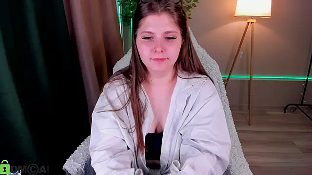 Snapshot of Lumi_Ra chatting on 03.02.26 Lumi Ra online show from 03.02.26