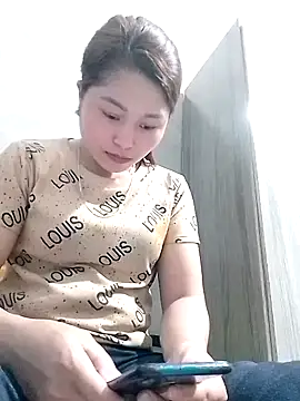 Snapshot of maimai1100 chatting on 02.27.26 maimai1100 online show from 02.27.26