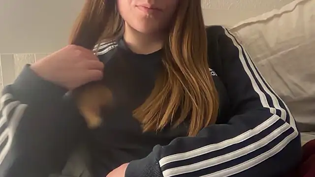 Snapshot of Lucyschickt chatting on 02.26.26 Lucyschickt online show from 02.26.26