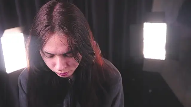 Snapshot of GinnyKittle chatting on 02.25.26 GinnyKittle online show from 02.25.26