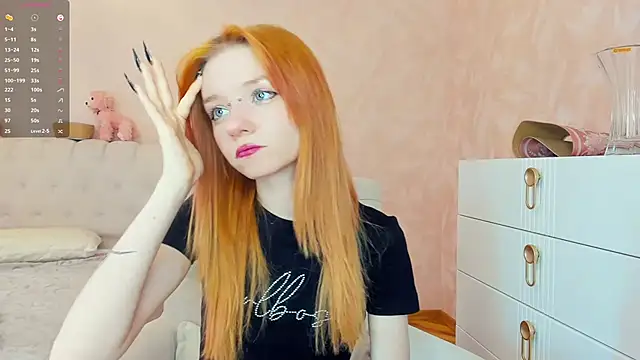 Snapshot of TarynPalek chatting on 03.11.26 TarynPalek online show from 03.11.26