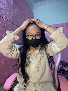 Leeeiuu online show from 02.23.26