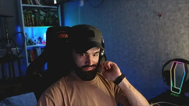 Snapshot of _Mostly_ chatting on 03.07.26 Mostly online show from 03.07.26