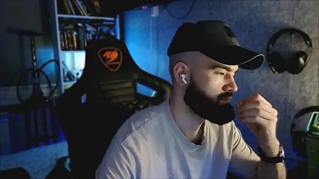 Snapshot of _Mostly_ chatting on 03.11.26 Mostly online show from 03.11.26