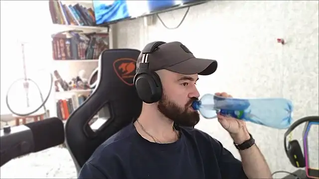 Snapshot of _Mostly_ chatting on 03.24.26 Mostly online show from 03.24.26