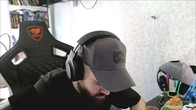 Snapshot of _Mostly_ chatting on 04.02.26 Mostly online show from 04.02.26