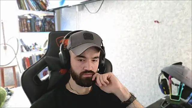 Snapshot of _Mostly_ chatting on 04.05.26 Mostly online show from 04.05.26