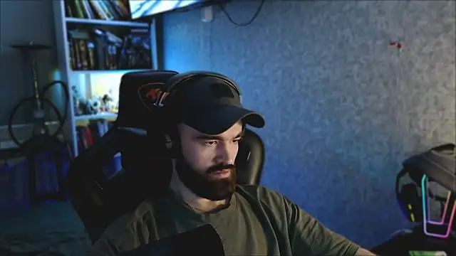 Snapshot of _Mostly_ chatting on 04.06.26 Mostly online show from 04.06.26