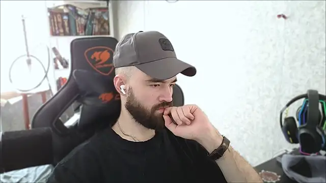 Snapshot of _Mostly_ chatting on 04.12.26 Mostly online show from 04.12.26