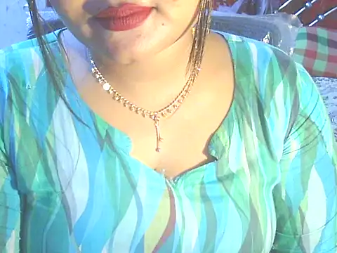 Snapshot of Nusrat_Faria chatting on 03.27.26 Nusrat Faria online show from 03.27.26