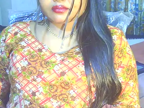 Snapshot of Nusrat_Faria chatting on 04.10.26 Nusrat Faria online show from 04.10.26