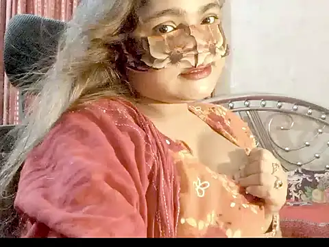 Snapshot of Nusrat_Faria chatting on 06.16.26 Nusrat Faria online show from 06.16.26