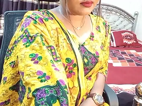 Snapshot of Nusrat_Faria chatting on 06.20.26 Nusrat Faria online show from 06.20.26