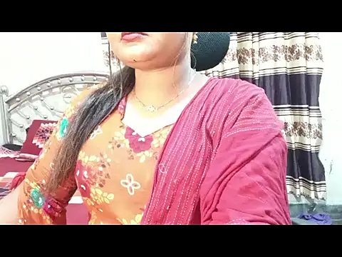 Snapshot of Nusrat_Faria chatting on 06.24.26 Nusrat Faria online show from 06.24.26
