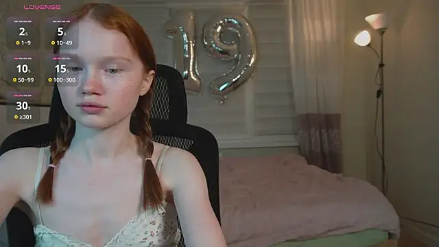 Snapshot of Nellie_baby chatting on 06.27.26 Nellie baby online show from 06.27.26