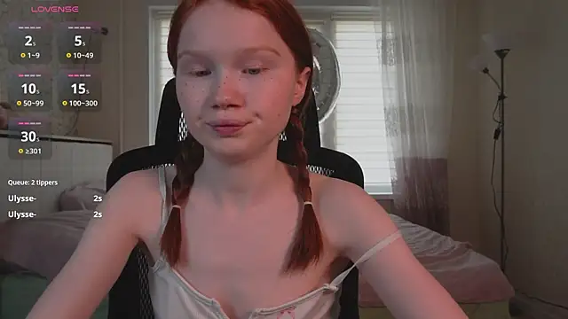 Snapshot of Nellie_baby chatting on 06.29.26 Nellie baby online show from 06.29.26