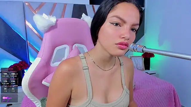 Snapshot of isa_kolins chatting on 03.05.26 isa kolins online show from 03.05.26