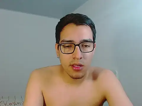 Snapshot of NickFin chatting on 05.16.26 NickFin online show from 05.16.26
