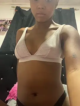 LIA PARKERR online show from 02.15.26