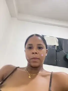 LIA PARKERR online show from 04.15.26