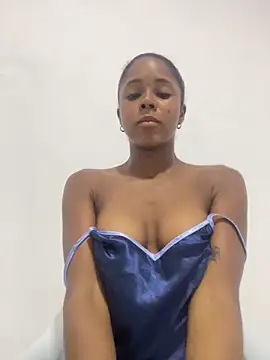LIA PARKERR online show from 05.30.26
