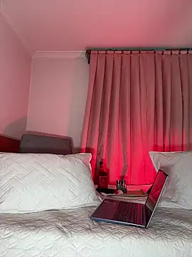 Snapshot of kloe__t18 chatting on 02.28.26 kloe t18 online show from 02.28.26