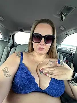 lickablelynn87 online show from 02.04.26