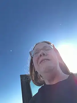 lickablelynn87 online show from 02.25.26