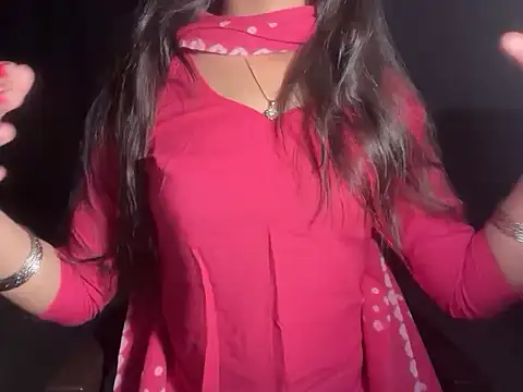 Snapshot of Simran_kaurr chatting on 04.17.26 Simran kaurr online show from 04.17.26