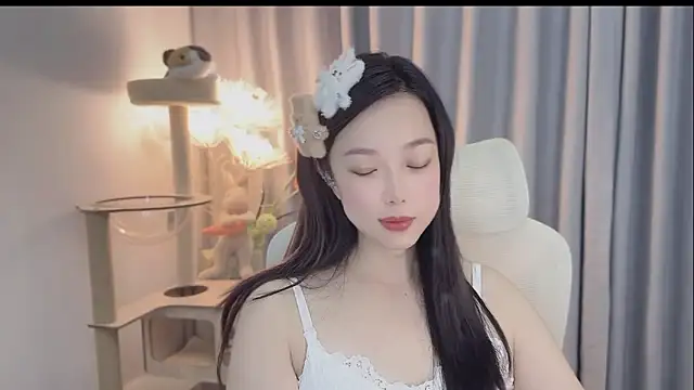 Snapshot of Yumi_yuni chatting on 05.11.26 Yumi yuni online show from 05.11.26