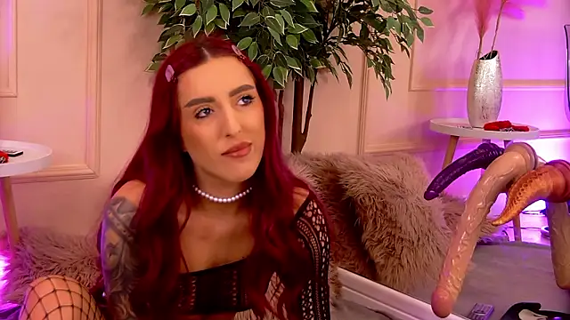 CrystalRedd online show from 03.17.26