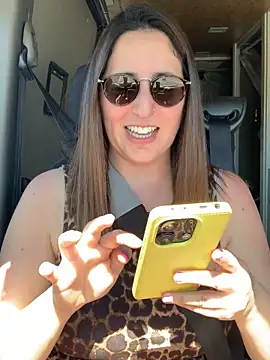 Maya Brooke online show from 04.16.26