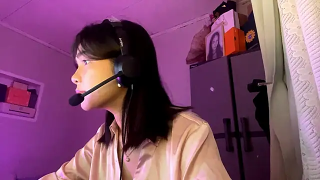 ConstancePorrini online show from 02.02.26