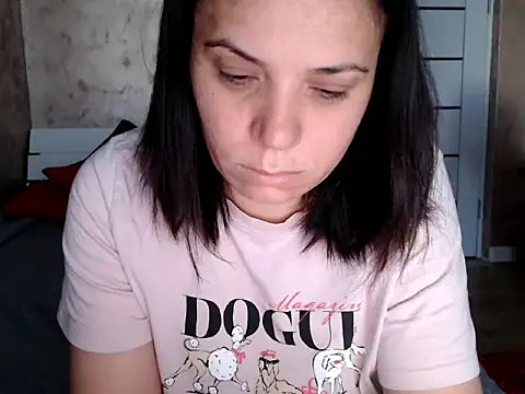 Snapshot of LorraGrey chatting on 05.02.26 LorraGrey online show from 05.02.26