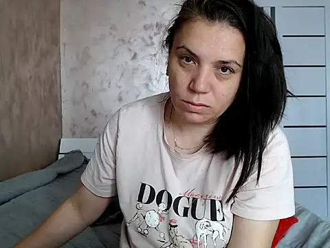 Snapshot of LorraGrey chatting on 05.12.26 LorraGrey online show from 05.12.26