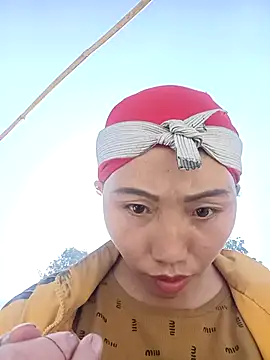 hot-luna- online show from 02.05.26