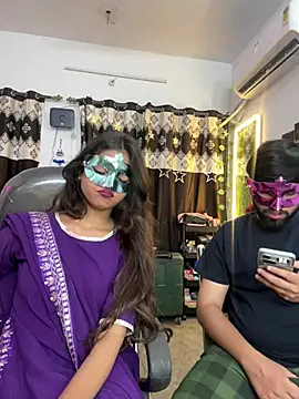Snapshot of pooja_sexy79 chatting on 06.05.26 pooja sexy79 online show from 06.05.26