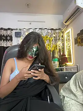 Snapshot of pooja_sexy79 chatting on 07.05.26 pooja sexy79 online show from 07.05.26