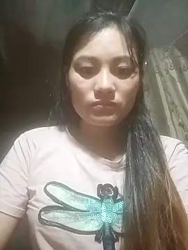 Snapshot of Momo-biki chatting on 05.09.26 Momo-biki online show from 05.09.26