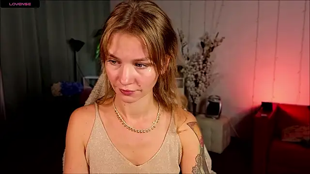 Snapshot of Crystal_Kris chatting on 02.02.26 Crystal Kris online show from 02.02.26