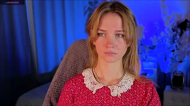 Snapshot of Crystal_Kris chatting on 02.25.26 Crystal Kris online show from 02.25.26