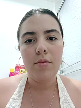 Snapshot of lyss_muller chatting on 03.21.26 lyss muller online show from 03.21.26