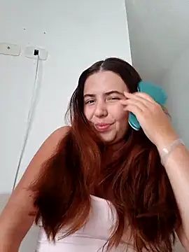 Snapshot of lyss_muller chatting on 05.20.26 lyss muller online show from 05.20.26