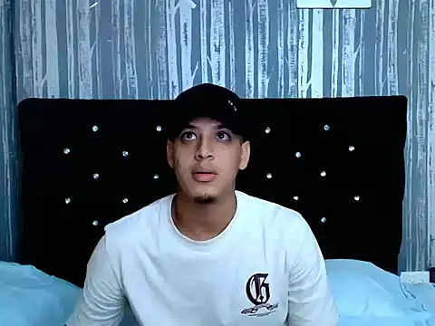 Noah Blackk online show from 02.05.26