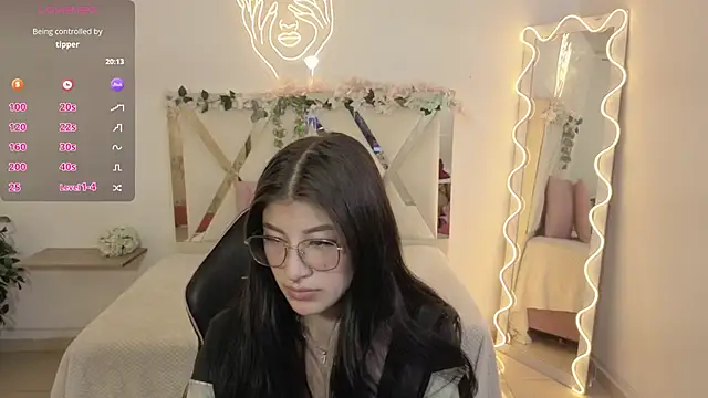 NEFTIS TAY online show from 04.16.26